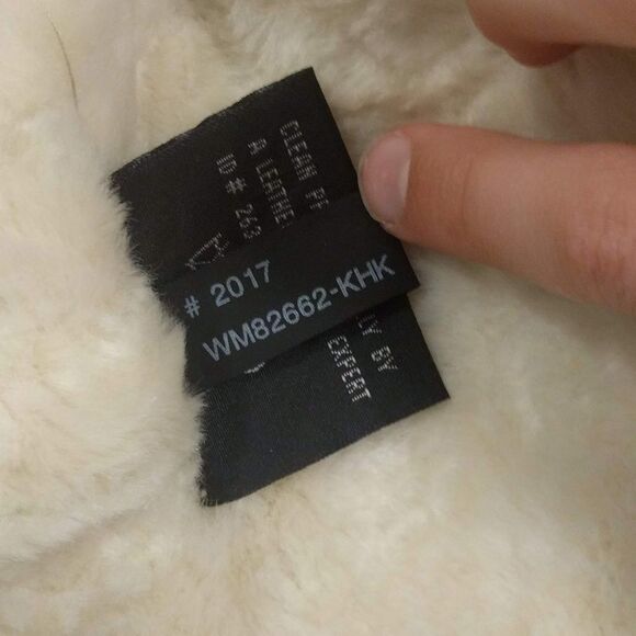 Colebrook Leather Fleece-Lined Embroidered Vest - Picture 3 of 6